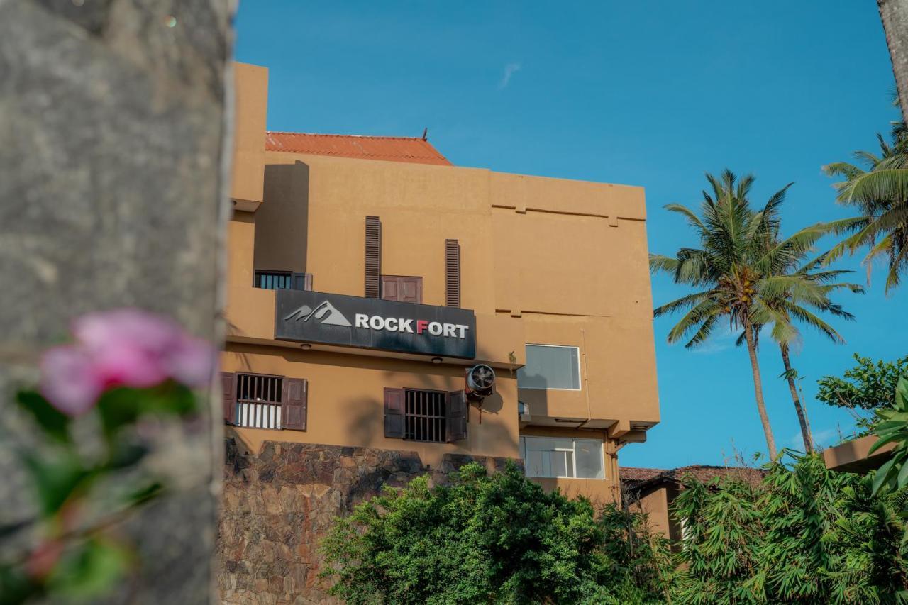 Rock Fort Beach Resort Unawatuna Ngoại thất bức ảnh